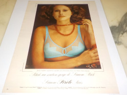 ANCIENNE PUBLICITE  PETALE UN SOUTIEN GORGE SIMONE PERELE 1975 - Andere & Zonder Classificatie