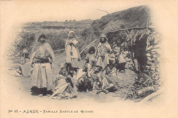 Algérie - Famille Kabyle Au Gourbi - Ed. Arnold Vollenweider 41 - Scènes & Types