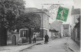 CHAMBOURCY -  1913 -  GRANDE RUE - Chambourcy