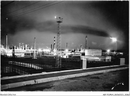 ABPP11-64-0915 - LACQ - Vue De Nuit Sur Les Usines - Lacq