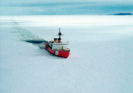 1 AK Antarctica / Antarktis * The United States Coast Guard Ice-breaker Polar Star Breaks Its Way Through McMurdo Sound - Andere & Zonder Classificatie