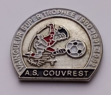 SP126 Pin's Foot Football Corpo AS Couvrest Ludres Meurthe Moselle Vainqueur Super Trophée 1990 1991 1992 Achat Immédiat - Football