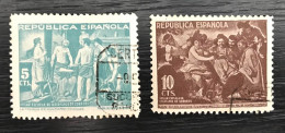 Lot De 2 Timbres Oblitérés Espagne Bienfaisance HOGAR ESCUELA DE HUERFANOS DE CORREOS - Charity