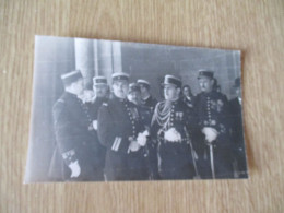 Carte Photo Militaires Militaria .  Régiment Infanterie Coloniale? Ancre Marine Képi Col Officier ? Médailles - Regiments