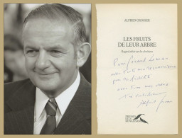 Alfred Grosser (1925-2024) - Writer & Sociologist - Signed Page + Photo - 2017 - Escritores