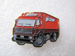 PIN'S    CAMION   MERCEDES-BENZ  PISTOR - Transports