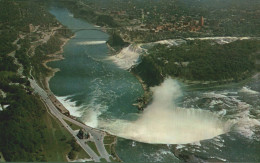 CANADA  ONTARIO AN AERIAL VIEW OF NIAGARA FALLS - Niagarafälle