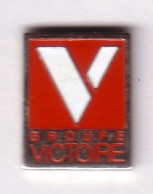 S75 Pin's Assurance Abeille Groupe Victoire LOGO Achat Immédiat - Banken