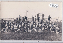 QUIBERON- CARTE-PHOTO- VUE D ENSEMBLE DU CAMP DE VACANCES DES APPRENTIS DE LA COMPAGNIE D ORLEANS- CHEMINS DE FER- - Quiberon