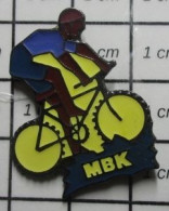 713M Pin's Pins / Beau Et Rare / THEME : SPORTS / CYCLISME VELO VTT MBK - Cyclisme