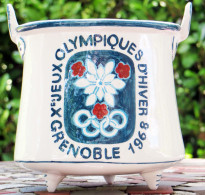 Poubelle De Table Chaudron Jeux Olympiques D'Hiver De Grenoble 1968   Winter Olympic Games - Apparel, Souvenirs & Other