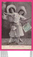 CPA (Réf: Z 3558) CABARET (SPECTACLE ARTISTES) FEMME MAGDE & NELLY PERRY (Beau Chapeau) - Inns