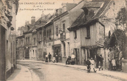 La Chapelle De Cheillé * Rue Principale Et Foyer Du Soldat * A. ESNAULT Tonnelier * Commerces Magasins * Villageois - Autres & Non Classés