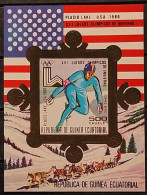 XIII JUEGOS OLIMPICOS DE INVIERNO PLACID LAKE - USA 1980 HOJA BLOQUE DORADA IMPERFORADA - Winter 1980: Lake Placid