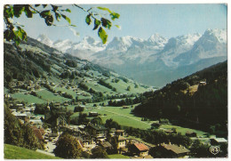 74. CPM. Haute Savoie. Le Grand-Bornand. Vue Générale De La Station, Au Fond, La Chaîne Des Aravis Et La Pointe Percée - Le Grand Bornand
