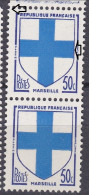 18097 Variété : N° 1180  Blason Marseille Croix Sur Fond Strié Tenant à Normal  ** - Ungebraucht