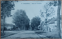 FRESNES ROUTE DE VERSAILLES BASLÉ 33 - Fresnes