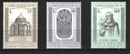 VATICAN. N°566-8 De 1973. Patriarche Arménien Saint Narsès. - Cristianismo