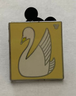 PINS DISNEY 2010 SERIE INVISIBLE LICKEY ATTRACTION / CYGNE  / 33NAT - Disney