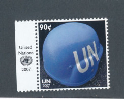 NATIONS UNIES NEW YORK - N° 1040 NEUF** SANS CHARNIERE AVEC BORD DE FEUILLE - 2007 - Nuevos