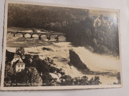 Der Rheinfall Mit Schloss Laufen - Laufen-Uhwiesen 