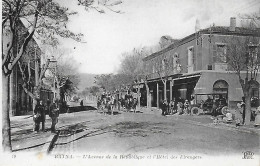 Algérie )    BATNA  -  L'  Avenue De La République Et Hôtel Des Etrangers - Batna