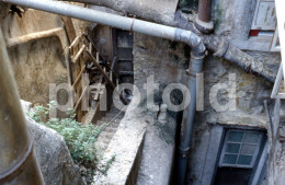 1983 OLD BACKYARD LISBON PORTUGAL AMATEUR 35mm DIAPOSITIVE SLIDE Not PHOTO No FOTO NB3894 - Diapositives