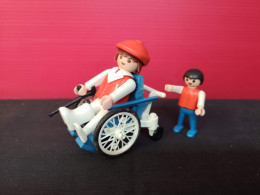 Playmobil Famobil Geobra. Hombre En Silla De Ruedas Con Niño. Años 80. Ref. 3363 - Playmobil