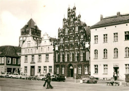 72973968 Greifswald Platz Der Freundschaft Historische Gebaeude Giebelhaus Greif - Greifswald