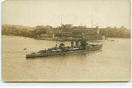 Malte - La Valette - Bateau De Guerre - Malta