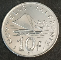 NOUVELLE CALEDONIE - 10 FRANCS 1977 - Avec IEOM - KM 11 - Pirogue à Balancier De L'île Des Pins - Nieuw-Caledonië