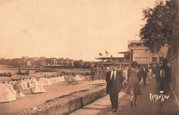 FRANCE - Vue Générale De La Place De St Jean De Luz - Animé - Carte Postale Ancienne - Saint Jean De Luz