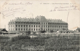 FRANCE - Melun - Vue Sur Les Nouvelles Casernes - C.L.C - Carte Postale Ancienne - Melun