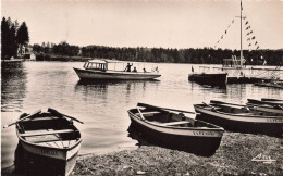 FRANCE - Les Settons (Nièvre) - Vue Sur La Flotille De La Plage - Des Barques Sur La Rive - Carte Postale Ancienne - Chateau Chinon