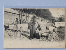 Paris Les Berges De La Seine , Laveur De Chien LL - Artigianato Di Parigi