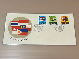 Singapore FDC First Day Cover 1977 - 10th Anniversary Of ASEAN - Singapur (1959-...)