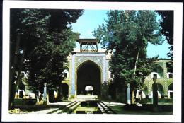 ► IRAN  -  ISFAHAN Madrassai E Chahar Bagh   (  1970s ) - Iran