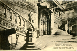 CPA - MONACO - MUSEE OCEANOGRAPHIQUE - ESCALIER D'HONNEUR - CANON LANCE-HARPON - Ozeanographisches Museum