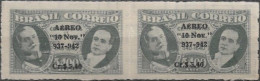 BRAZIL - PAIR 5th ANNIVERSARY OF THE NEW BRAZILIAN CONSTITUTION (BLACK SURCHARGED, WM Mi.15) 1942 - MNH - Neufs