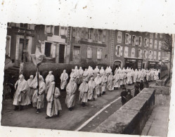 SAUGUES CONFRERIE DES PENITENTS PROCESSIONS DU MATIN LE JEUDI SAINT - Saugues