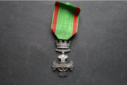 Médaille Ordre 1877 Sauveteurs Du Nord  Attribuée 2 Eme Modele - Frankrijk