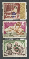 CAMBODGE 1964 N° 156/158 ** Neufs MNH Superbes C 3 € Artisanat Khmer Tissage Ciselage Tressage - Kambodscha