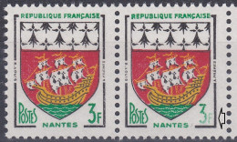 18134 Variété : N° 1186 Blason Nantes F De 3f Presque Effacé Tenant à Normal   ** - Nuovi