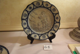 C61 Ancienne Assiette Décorée De Style - Jugendstil / Art Déco