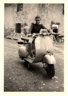 VESPA - Photo Ancienne - Enfant Sur Le Scooter Scoot - 12,5x9 Cm - Motorbikes