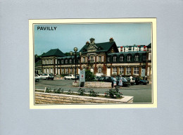 Pavilly (76) : L'Hotel De Ville Et La Place Rénovée - Pavilly