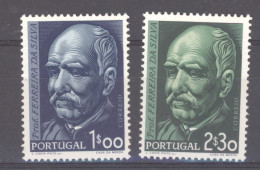 Portugal  :  Yv  829-30  ** - Unused Stamps