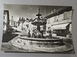 SAINT JEAN DE BOURNAY, ISERE, PLACE DE L'HOTEL DE VILLE, CPSM - Saint-Jean-de-Bournay