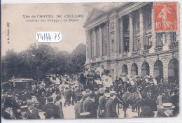 PARIS- VUE DE L HOTEL DE CRILLON- JOURNEE DES DRAGGS- LE DEPART - Cafés, Hôtels, Restaurants