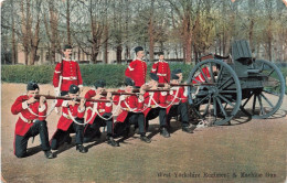 ROYAUME UNI - Angleterre - West Yorkshire Regiment & Machine Gun - Carte Postale - Andere & Zonder Classificatie